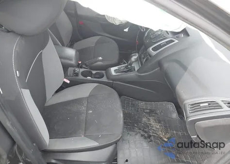 2012 Ford Focus Se z USA, uszkodzony, nr VIN 1FAHP3F22CL395736